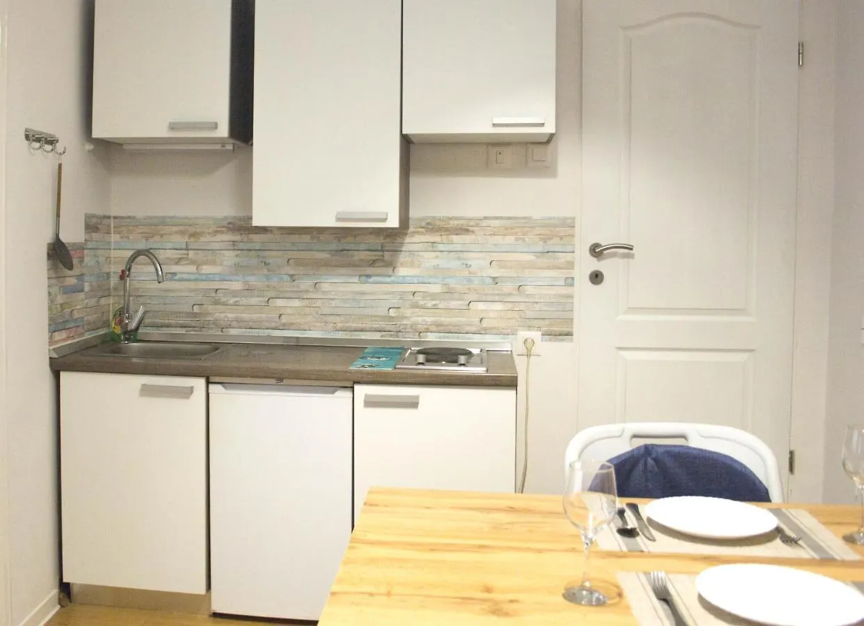 Cozy Studio Apartment Dina 1 - City Center Rijeka Croatia